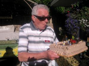 Garden party chocolate cake        